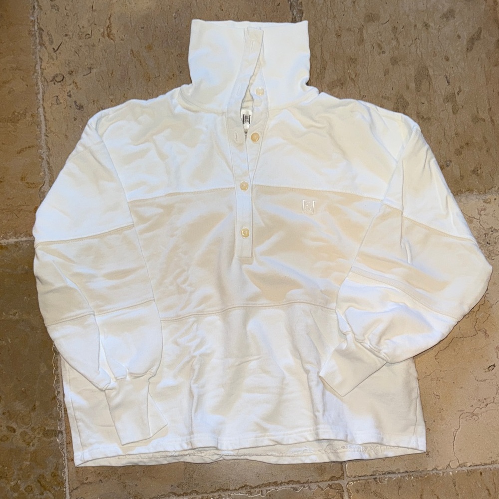 Women's White High-Collar Sweatshirt